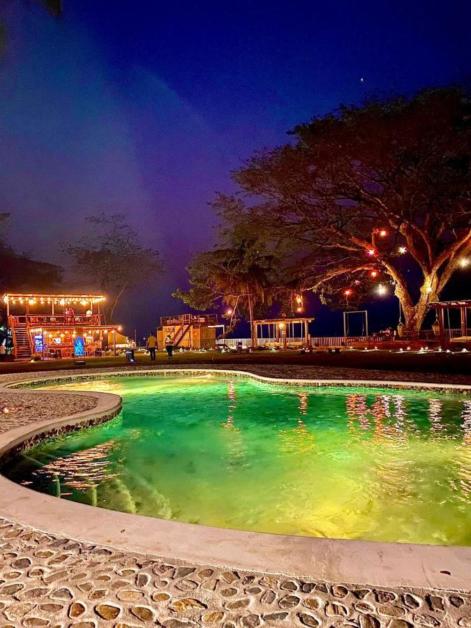 Sunset Hut Hostel اوموا المظهر الخارجي الصورة